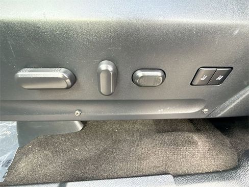 Used 2016 Ford Expedition EL Limited w/ Equipment Group 301A image 17