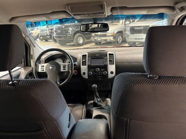 Used 2016 Nissan Frontier PRO-4X AWD/4WD image 20