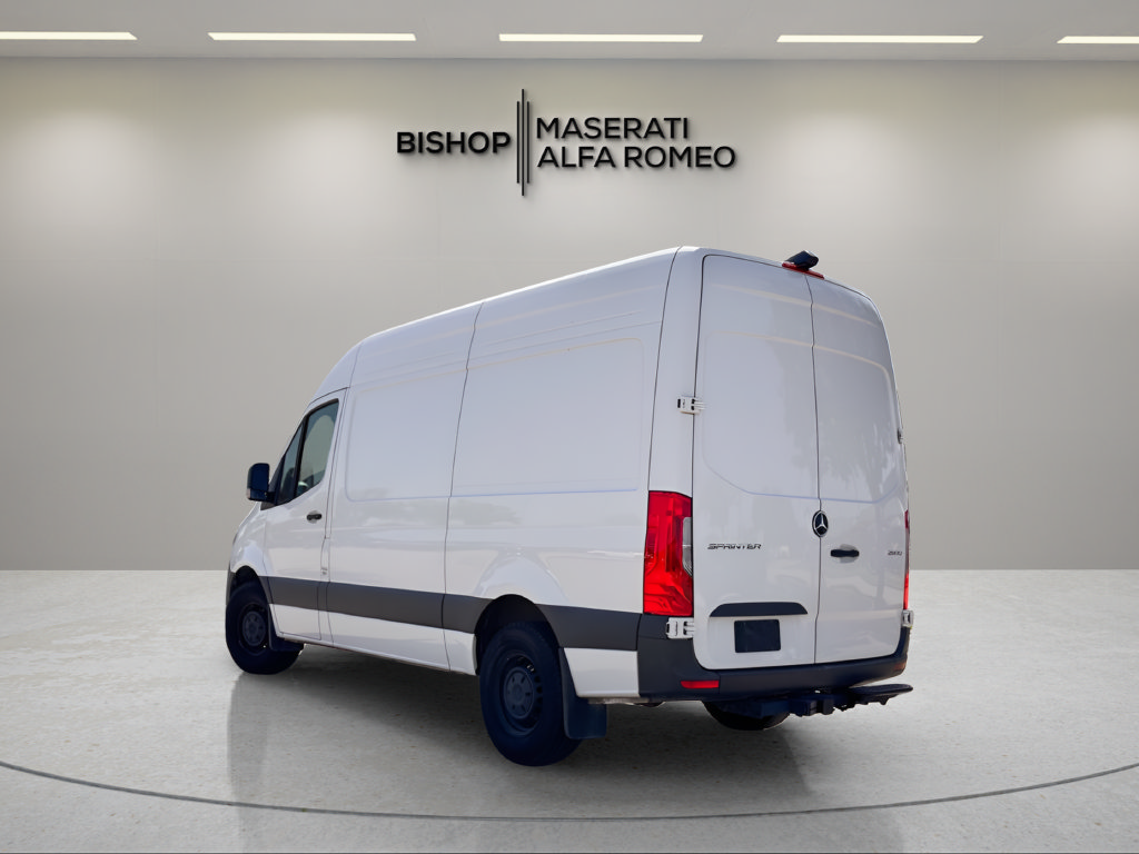 Used 2025 Mercedes-Benz Sprinter 2500 image 3