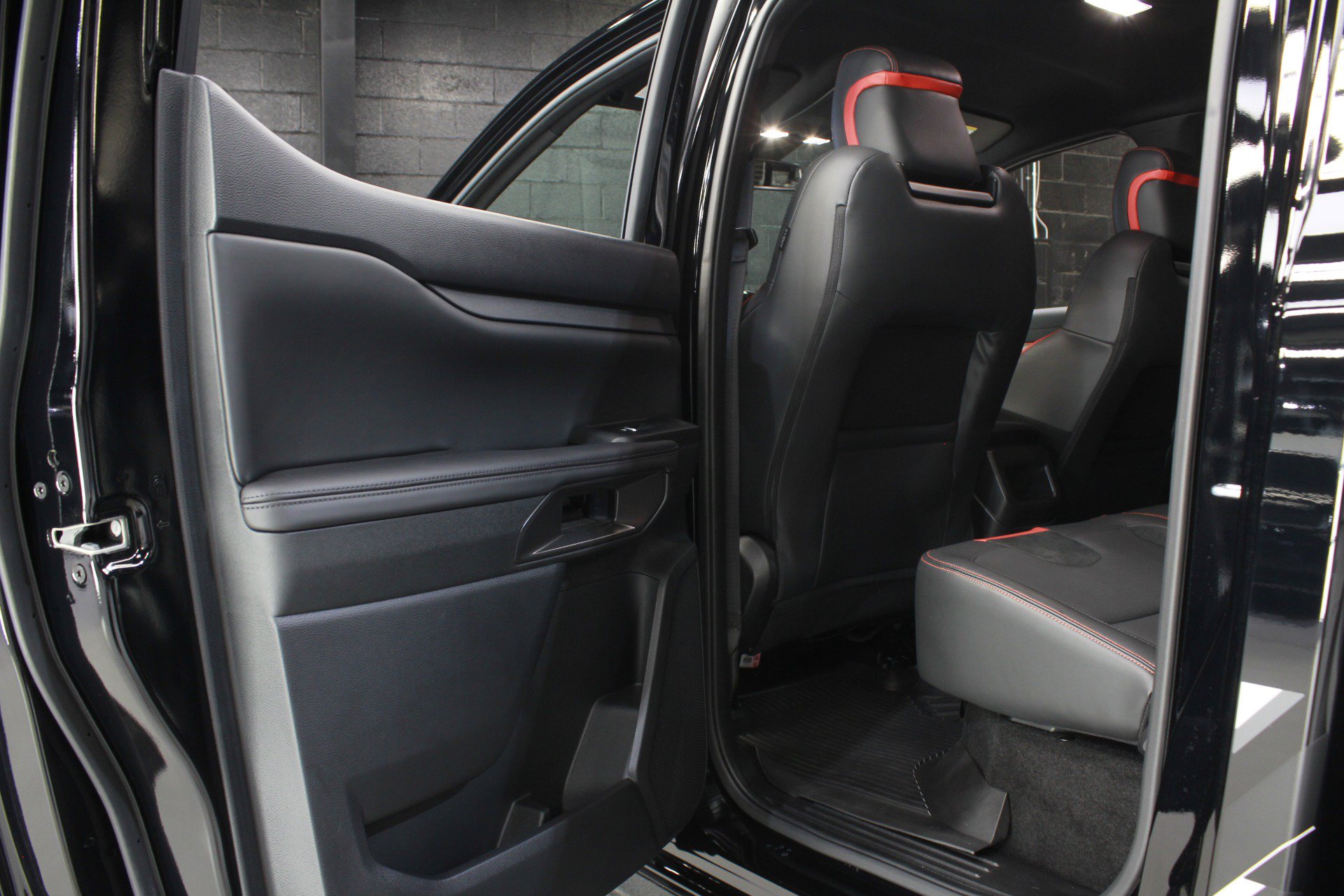 Used 2025 Ford Ranger Raptor AWD/4WD image 49