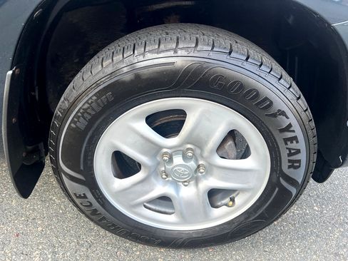 Used 2009 Toyota RAV4 4WD image 29