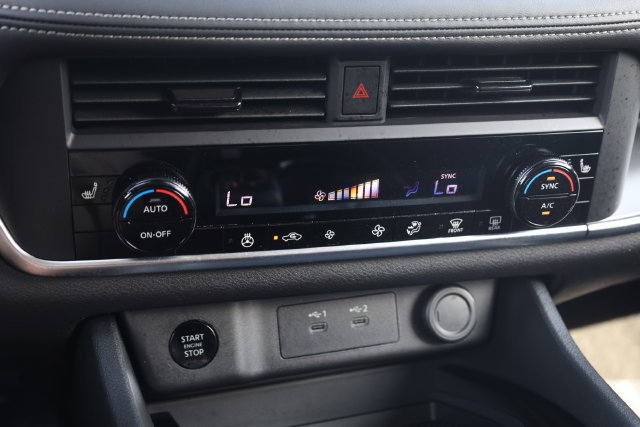 Used 2026 Nissan Rogue Dark Armor FWD image 22