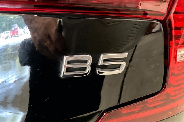 Certified 2023 Volvo S60 B5 Core w/ Climate Package FWD image 10