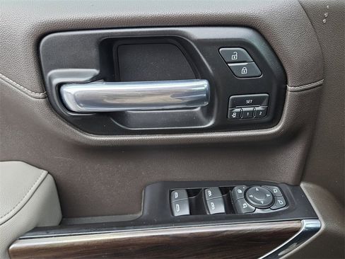 Used 2019 GMC Sierra 1500 SLT w/ SLT Convenience Package image 30