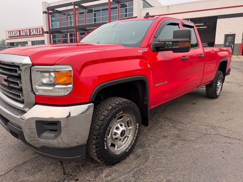 Used 2017 GMC Sierra 2500 4x4 Double Cab w/ Sierra Convenience Package image 9