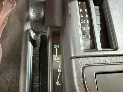 Used 2000 Jeep Cherokee Sport image 41