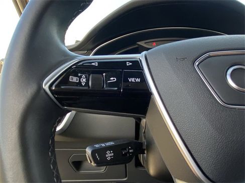 Used 2024 Audi A6 Premium Plus image 8