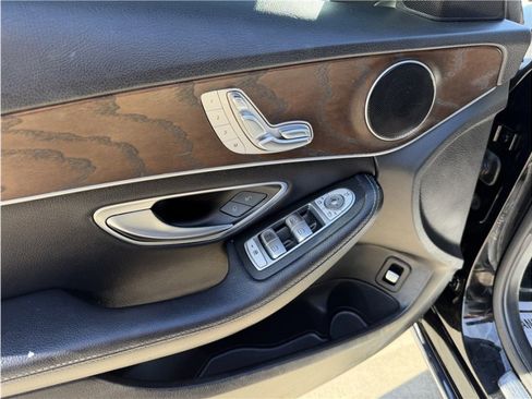 Used 2018 Mercedes-Benz C 300 Sedan image 15