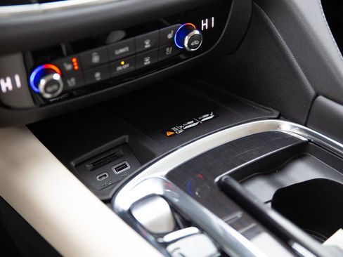 Certified 2023 Buick Enclave Premium w/ Experience Buick Package image 15