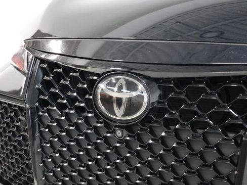 Used 2019 Toyota Avalon Touring w/ Advanced Safety Package FWD image 12