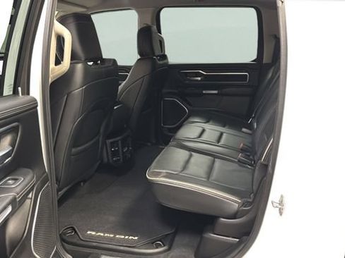Used 2022 RAM 1500 Laramie AWD/4WD image 22