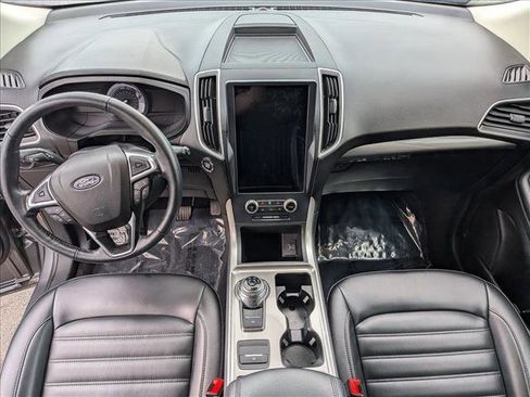 Used 2023 Ford Edge SEL image 14