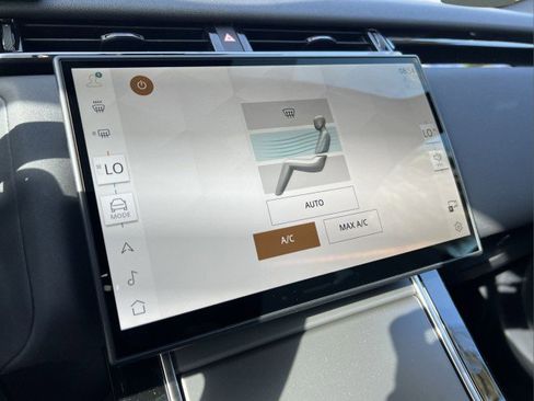 New 2026 Land Rover Range Rover Velar S image 29