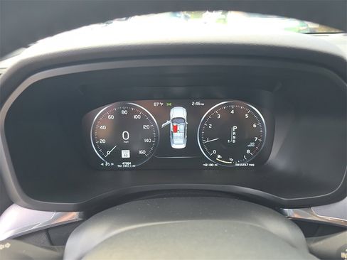 Used 2020 Volvo S60 T5 Momentum image 32