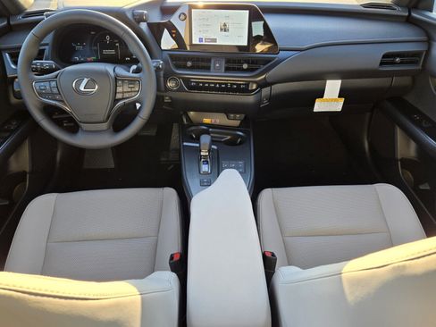 New 2026 Lexus UX 300h FWD image 5
