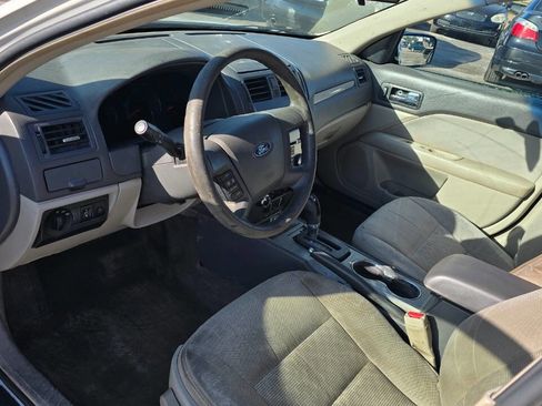 Used 2011 Ford Fusion S image 7