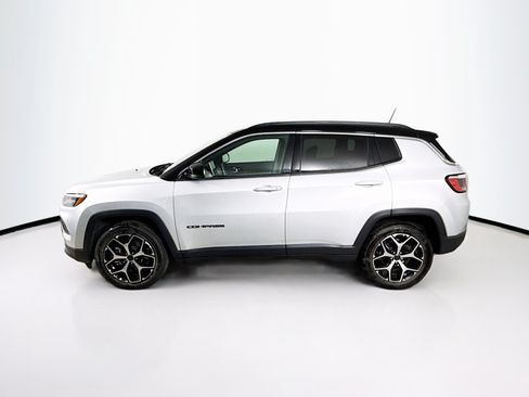 Used 2025 Jeep Compass Limited AWD/4WD image 7