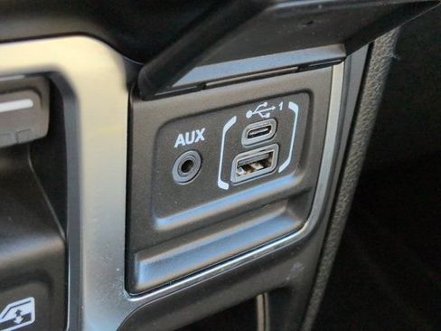 Used 2025 Jeep Wrangler Sport AWD/4WD image 18