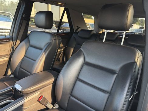Used 2010 Mercedes-Benz ML 350 4MATIC image 36
