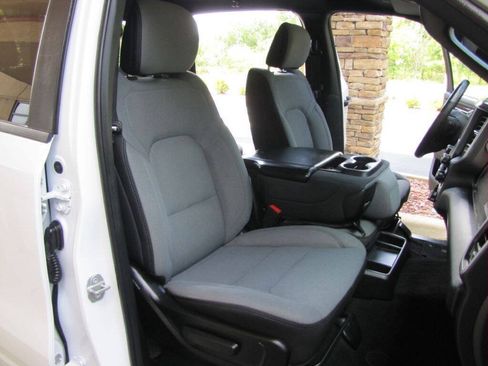Used 2023 RAM 1500 Big Horn AWD/4WD image 21