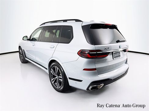 Used 2023 BMW X7 xDrive40i w/ M Sport Package image 5