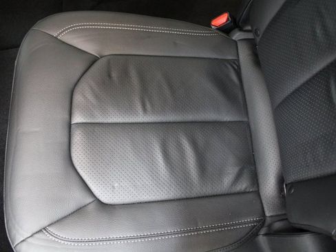 Used 2020 Chrysler Pacifica Touring-L Plus w/ S Appearance Package image 19