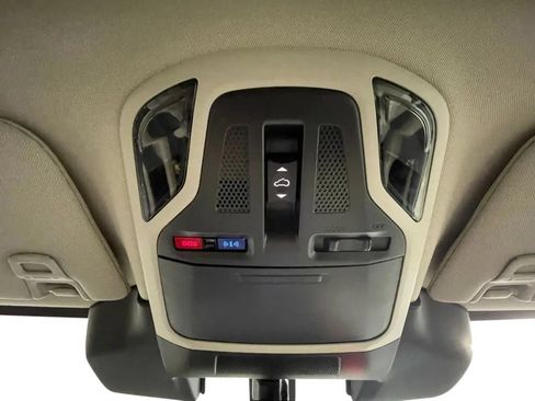 Used 2023 Subaru Outback Limited AWD/4WD image 19
