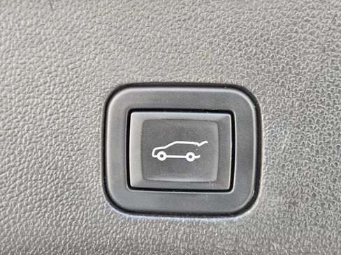 Used 2021 Cadillac Escalade Premium Luxury w/ Driver Assist Tech Package AWD/4WD image 42