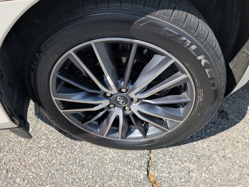 Used 2019 INFINITI QX60 Luxe w/ Sensory Package AWD/4WD image 7