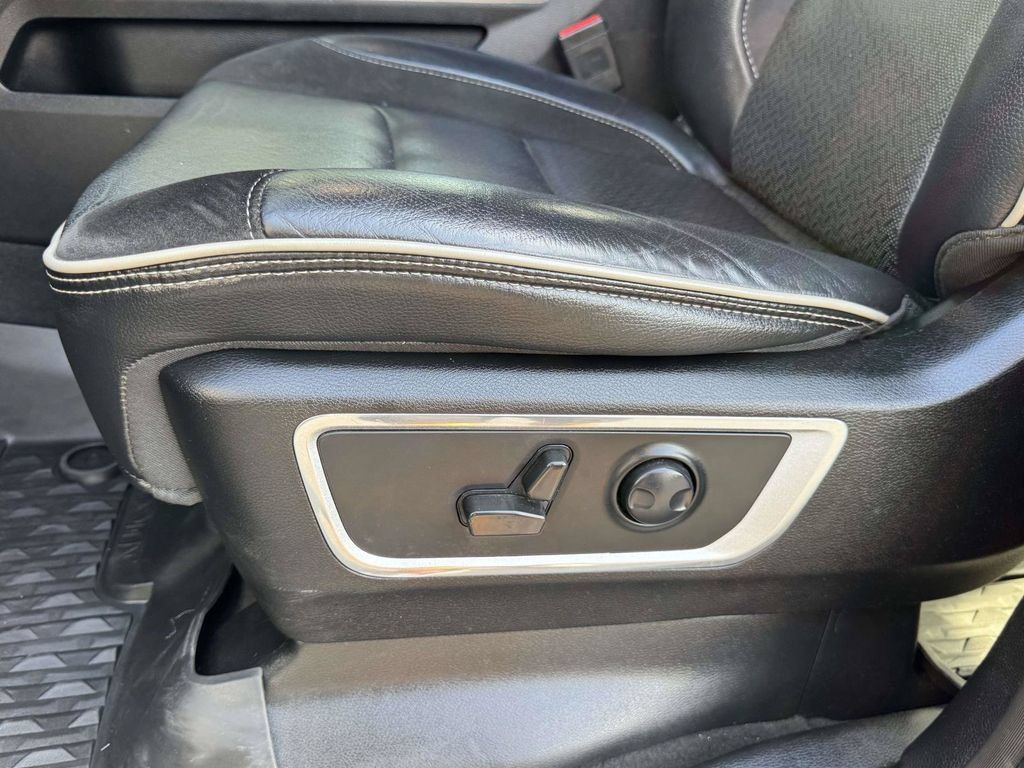 Used 2023 RAM 1500 Laramie AWD/4WD image 20