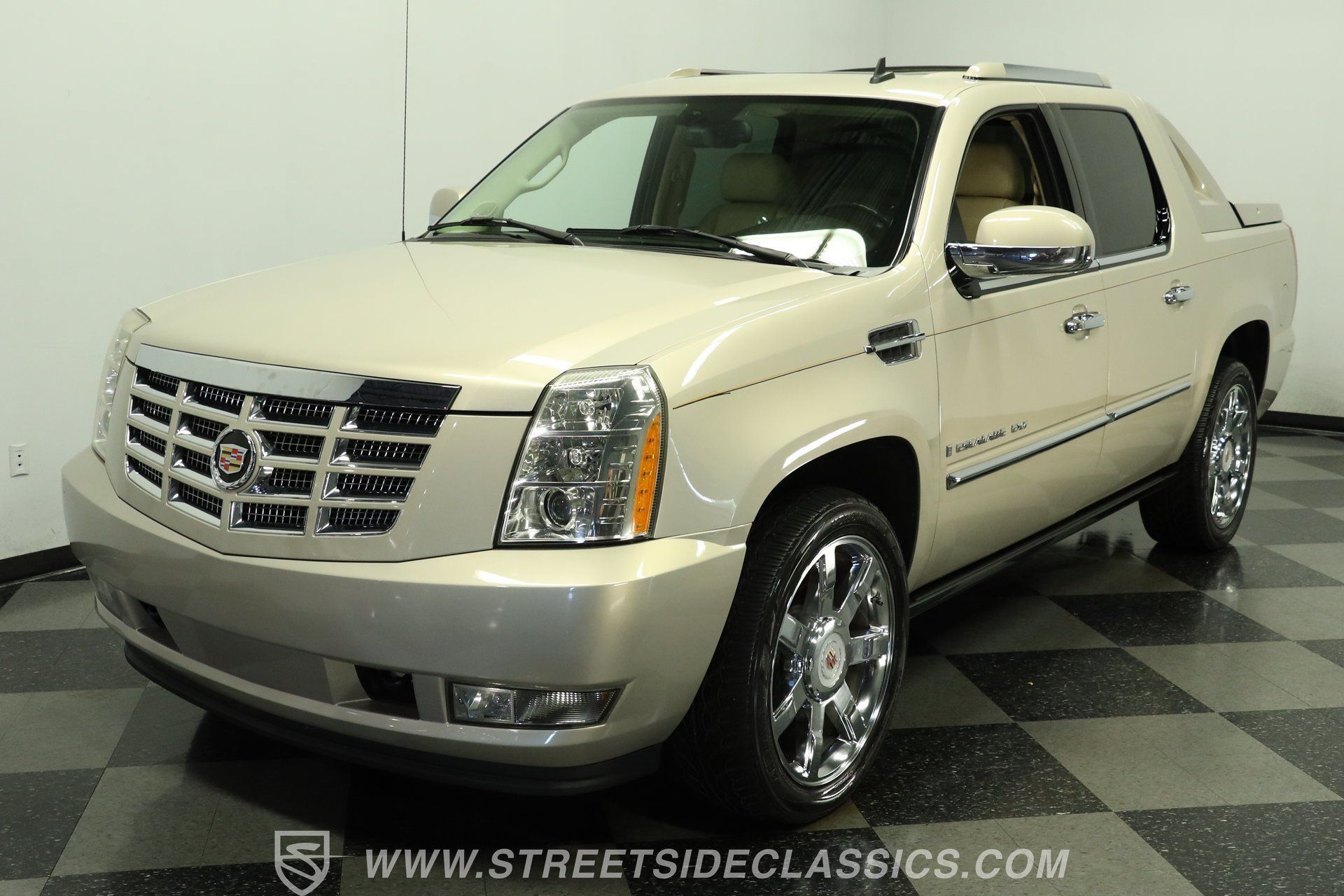 Used 2007 Cadillac Escalade EXT w/ Information Package AWD/4WD image 18