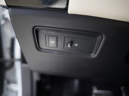 Used 2022 Land Rover Range Rover Sport HSE Dynamic image 29