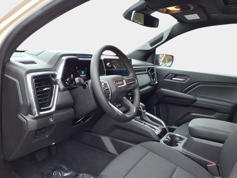 Used 2024 GMC Canyon Elevation w/ Convenience Package image 8