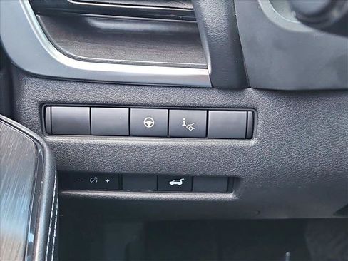 Used 2023 Nissan Rogue Platinum w/ Platinum Premium Package FWD image 17