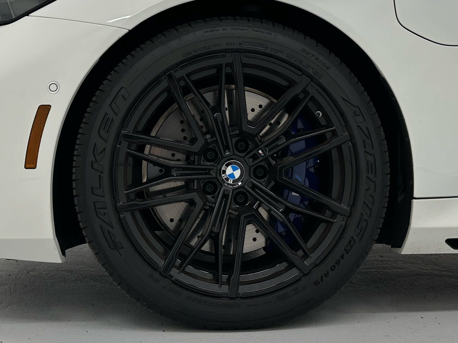 Used 2026 BMW M5 Touring AWD/4WD image 9