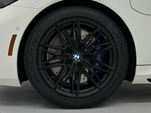 Used 2026 BMW M5 Touring AWD/4WD image 9
