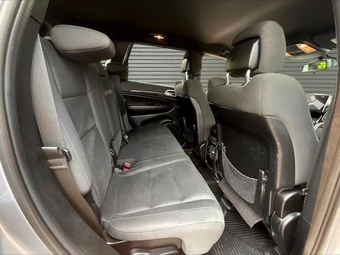 Used 2014 Jeep Grand Cherokee Laredo AWD/4WD image 24