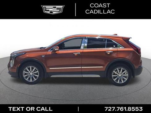 Used 2019 Cadillac XT4 Premium Luxury w/ Technology Package FWD image 8