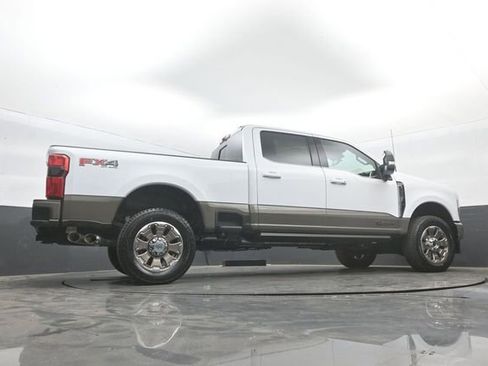 New 2026 Ford F350 King Ranch w/ FX4 Off-Road Package AWD/4WD image 38