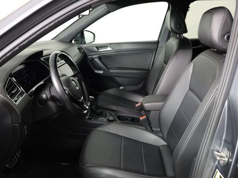 Used 2019 Volkswagen Tiguan SEL R-Line AWD/4WD image 14