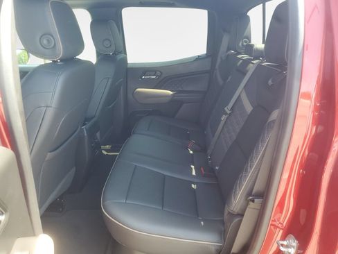 Used 2024 GMC Canyon Denali AWD/4WD image 24