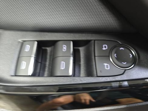 New 2027 Chevrolet Equinox RS w/ LPO, Floor Liner Package AWD/4WD image 29