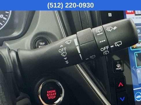 Used 2025 Subaru Crosstrek 2.0i Premium image 14