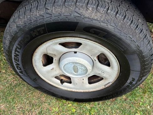 Used 2008 Ford Expedition XLT image 32