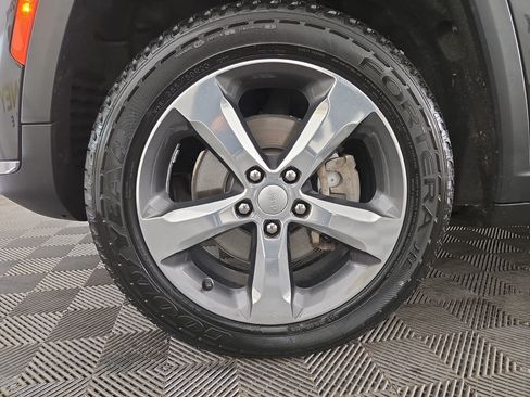 Certified 2021 Jeep Grand Cherokee L Limited AWD/4WD image 36