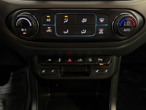 Used 2020 Chevrolet Colorado Z71 image 27