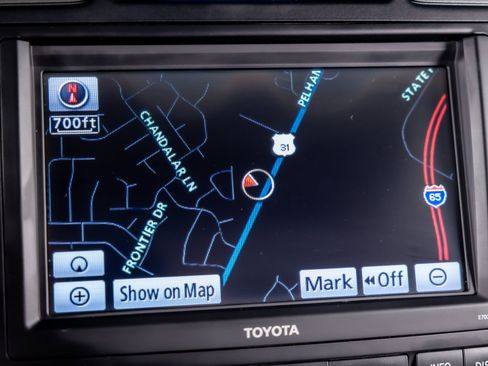 Used 2012 Toyota Highlander Limited w/ Tow Pkg FWD image 14