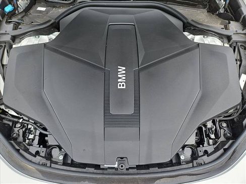 New 2026 BMW i7 eDrive50 w/ Executive Package RWD image 17