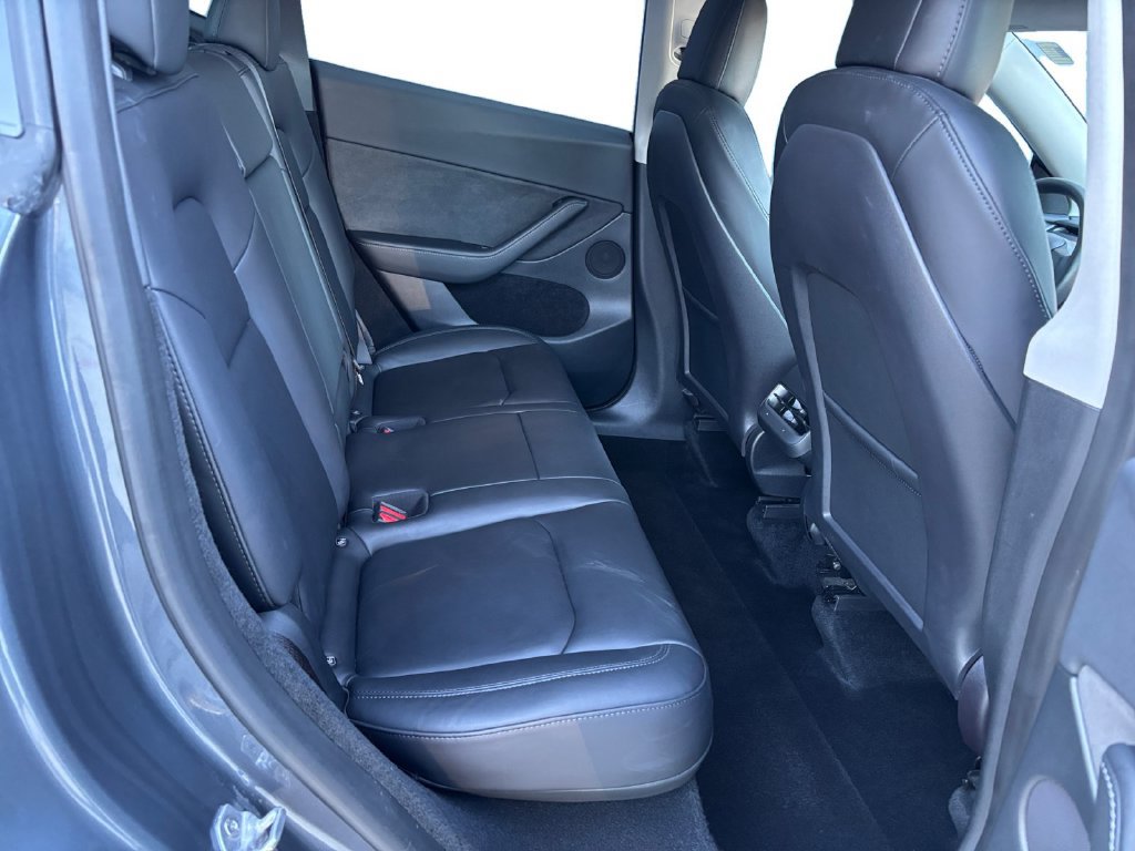 Used 2023 Tesla Model Y Performance AWD/4WD image 13