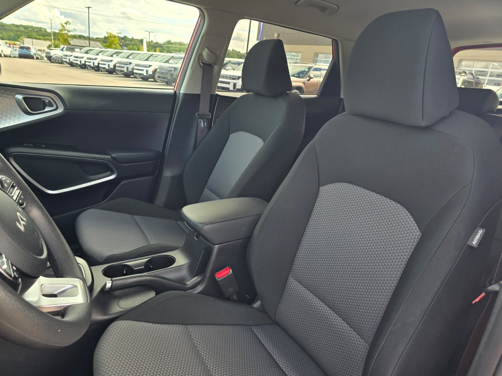 Used 2023 Kia Soul LX FWD image 12